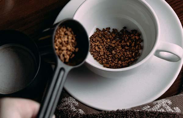 Instant coffee particles
